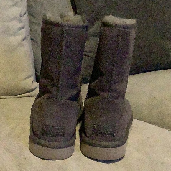 Koolaburra Grey Suede Boots size 11 - Picture 4 of 5